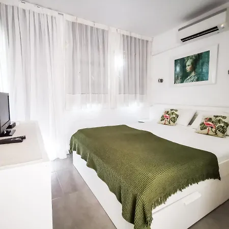 Acogedor Muy Luminoso